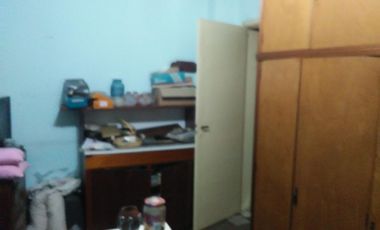 chalet 3 ambientes sobre la calle king al 400