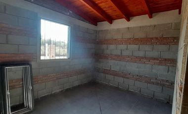 ALQUILA CABAÑA  CON PILETA BIALET MASSE MIRADOR DEL LAGO A 4 KM RUTA 38 METROS DEl RIO TANTI REF2019