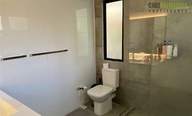 Casa en Venta en Sánchez Fontecilla, cercano al Jumbo