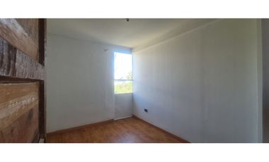 Venta depto La Granja 3 habitaciones 1 baño Edificio de 3 pisos