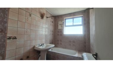 Venta depto La Granja 3 habitaciones 1 baño Edificio de 3 pisos