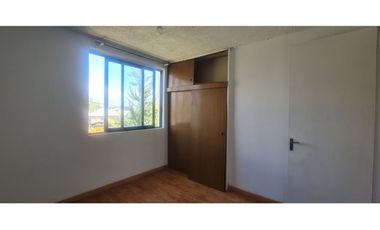 Venta depto La Granja 3 habitaciones 1 baño Edificio de 3 pisos