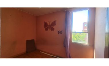 Venta depto La Granja 3 habitaciones 1 baño Edificio de 3 pisos