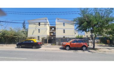 Venta depto La Granja 3 habitaciones 1 baño Edificio de 3 pisos