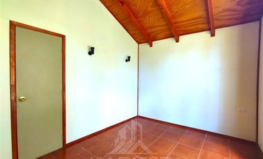 Casa en Arriendo en COD38275 Pumalal