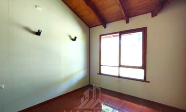 Casa en Arriendo en COD38275 Pumalal