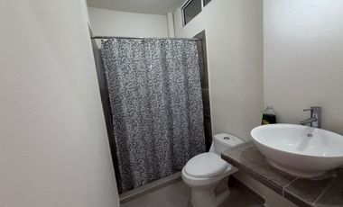 Casa en renta en Veracruz con Hab. en P.B. Fracc. Puerta Paraíso