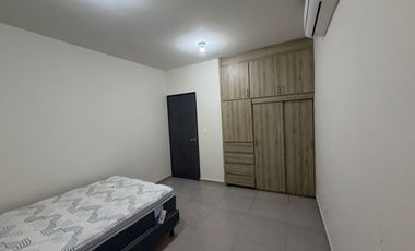 Casa en renta en Veracruz con Hab. en P.B. Fracc. Puerta Paraíso