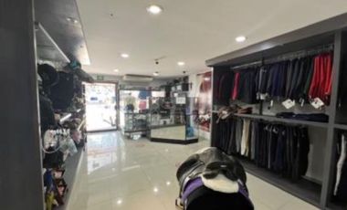 LOCAL COMERCIAL CON  DEPARTAMENTO EN VENTA  COL. GUADALUPE INN