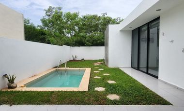 Renta Casa Amueblada en Conkal con piscina y paneles Solares