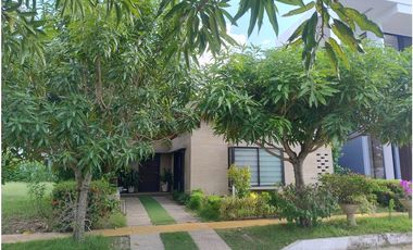 Casa en el Poblado Campestre Santo Tomas (Riomar)