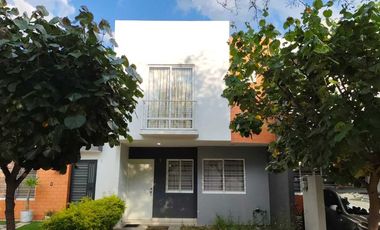 Renta de casa en paseo del parque, tlaquepaque , Adolf Horn