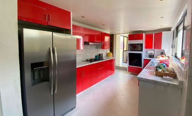 RESIDENCIA EN VENTA EN EL PEDREGAL