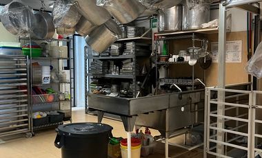 Casa sola con bodega en venta en Benito Juárez