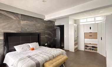 Casa sola con bodega en venta en Benito Juárez