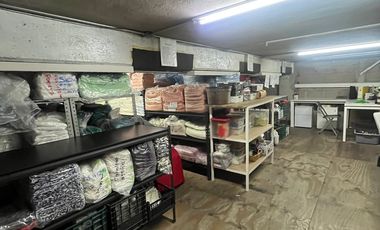 Casa sola con bodega en venta en Benito Juárez