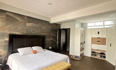 Casa sola con bodega en venta en Benito Juárez