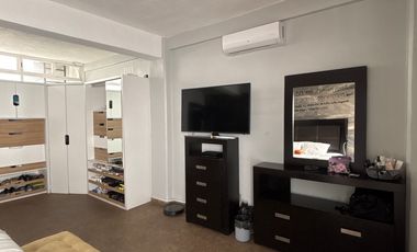 Casa sola con bodega en venta en Benito Juárez