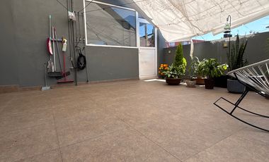 Casa sola con bodega en venta en Benito Juárez