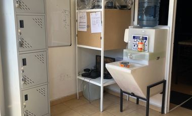 Casa sola con bodega en venta en Benito Juárez