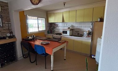 Finca en venta - 3 Dormitorios 2 Baños - General Alvear