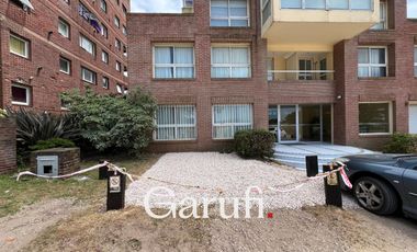 Departamento en alquiler temporario y en Venta en Pinamar a 100 mts de la playa