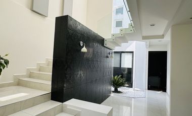 Baja de precio!!! Excelente casa en condominio con 4 recámaras