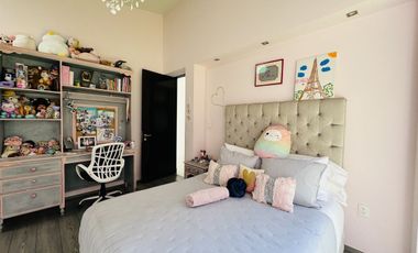 Baja de precio!!! Excelente casa en condominio con 4 recámaras