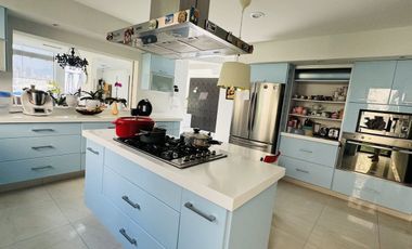 Baja de precio!!! Excelente casa en condominio con 4 recámaras