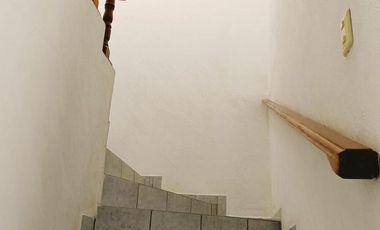 CASA AMPLIA EN VENTA LAS FUENTES A UNOS METROS DE AV CONSTITUYENTES Y TEJEDA