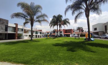 CASA EN RENTA A 5 MINUTOS DE LA UDLAP