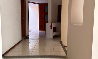 CASA EN RENTA A 5 MINUTOS DE LA UDLAP