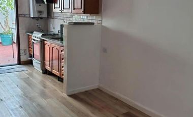 Dúplex en alquiler - 3 Dormitorios 2 Baños - La Plata