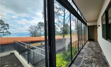 CASA EN RENTA EN AVNDARO VALLE DE BRAVO