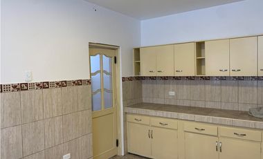 12 De Octubre, Hermoso Departamento en Renta, 150m2