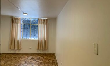 12 De Octubre, Hermoso Departamento en Renta, 150m2