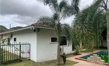VENDO CASA CON.PISCINA TERRONAL en OFERTA