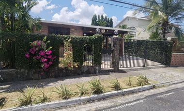 ALQUILER CASA LAS CUMBRES AMOBLADA CON PISCINA PRIVADA VILLA ZAITA