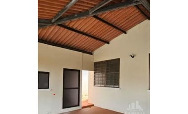 AMPLIA CASA EN BRISAS DEL GOLF – OPORTUNIDAD ÚNICA