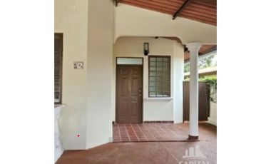 AMPLIA CASA EN BRISAS DEL GOLF – OPORTUNIDAD ÚNICA