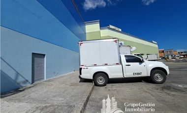 ALQUILER LOCAL EN ALBROOK MALL DE 123M2 Y 140 MLD