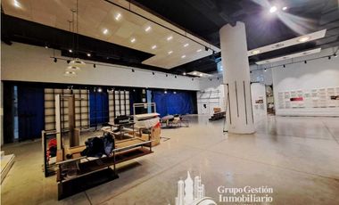 ALQUILER LOCAL EN ALBROOK MALL DE 123M2 Y 140 MLD