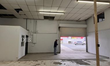 GALERA SOBRE LA CARRETERA PANAMERICANA EN LA 24 DE DICIEMBRE