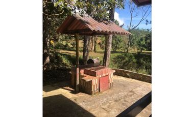 En venta casa en Altos de Cerro Azul