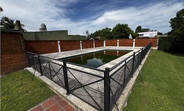 Excelente casa en venta en el centro de Domselaar - San Vicente