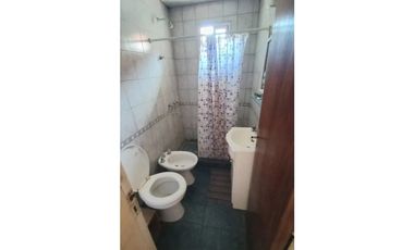 VENTA EN BLOCK DE CASA Y DEPARTAMENTO ZONA MUNDIALISTA