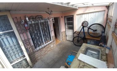 VENTA EN BLOCK DE CASA Y DEPARTAMENTO ZONA MUNDIALISTA
