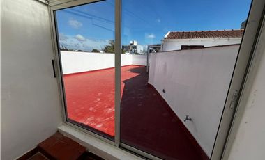 VENTA PH 4 AMBIENTES CON QUINCHO Y TERRAZA