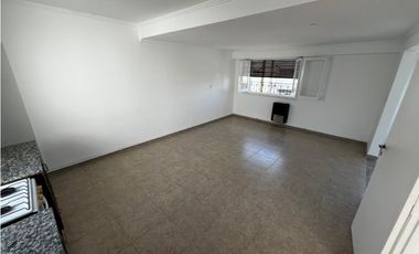 VENTA PH 4 AMBIENTES CON QUINCHO Y TERRAZA