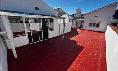 VENTA PH 4 AMBIENTES CON QUINCHO Y TERRAZA